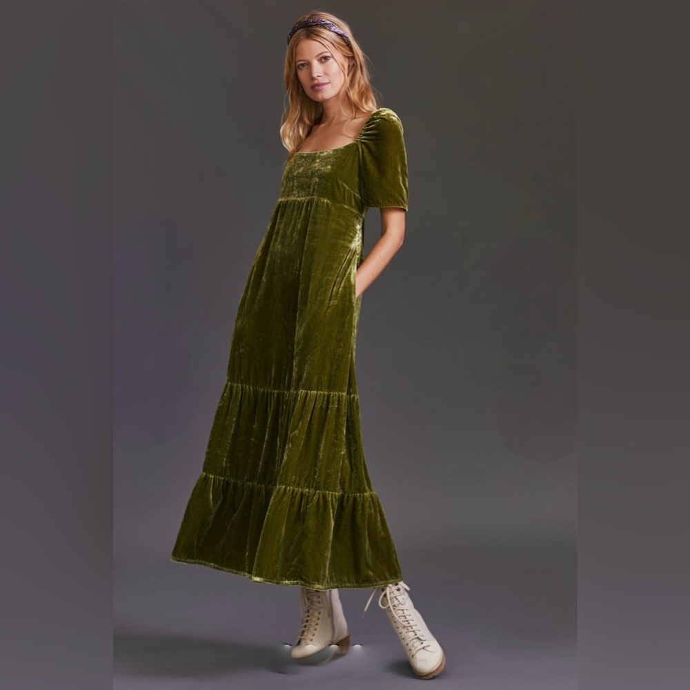 NWT Anthropologie Velvet Empire Waist MIDI Dress Size 8